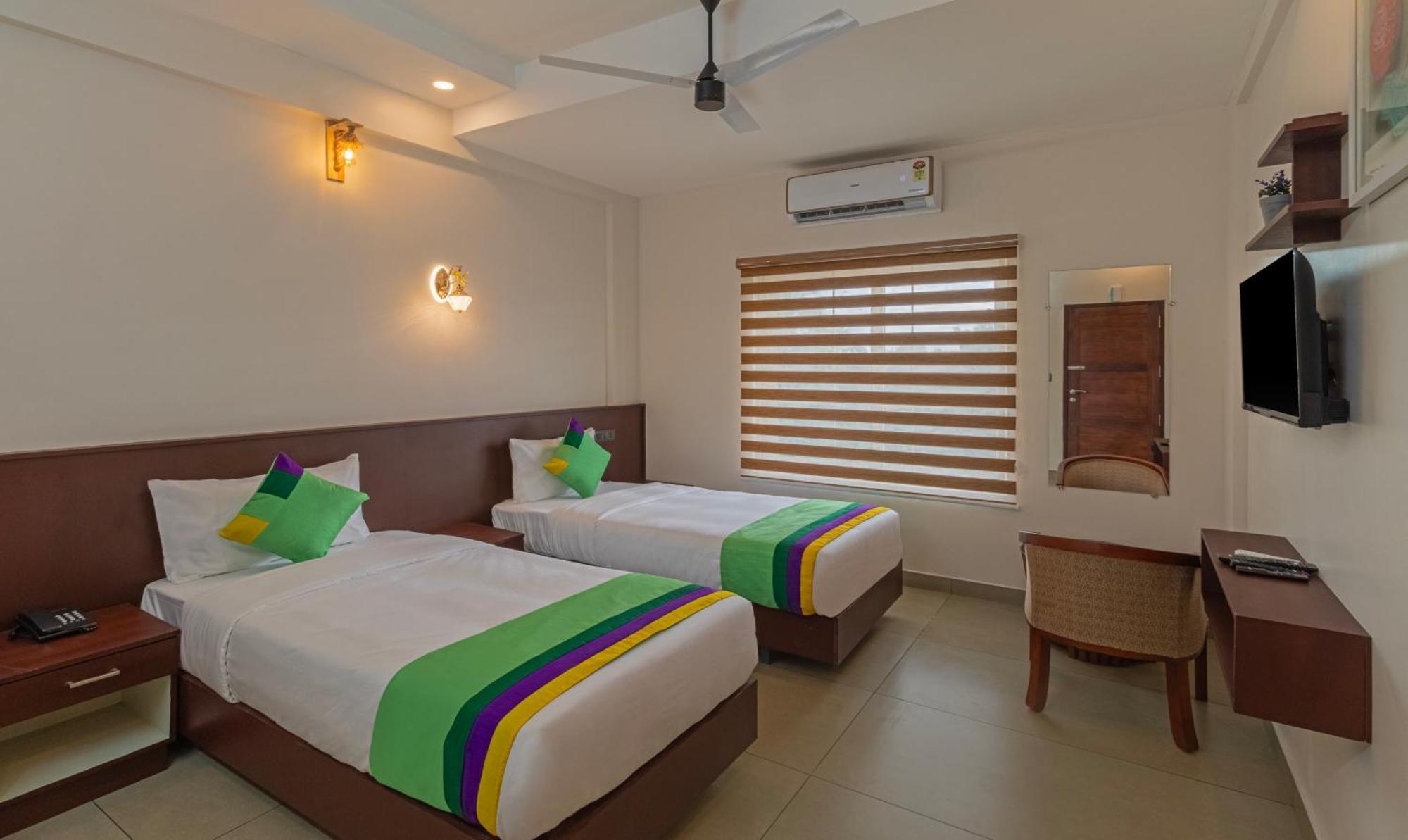 Treebo Amigos Residency Cochin Airport Hotel Kochi Екстериор снимка