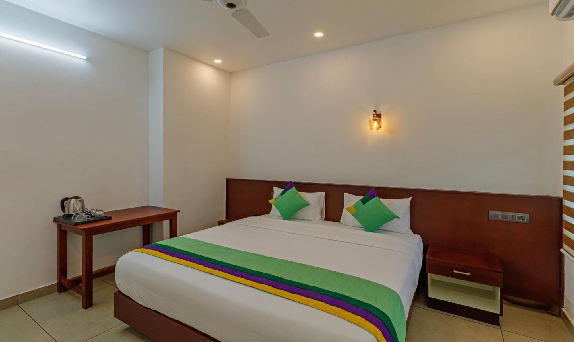 Treebo Amigos Residency Cochin Airport Hotel Kochi Екстериор снимка