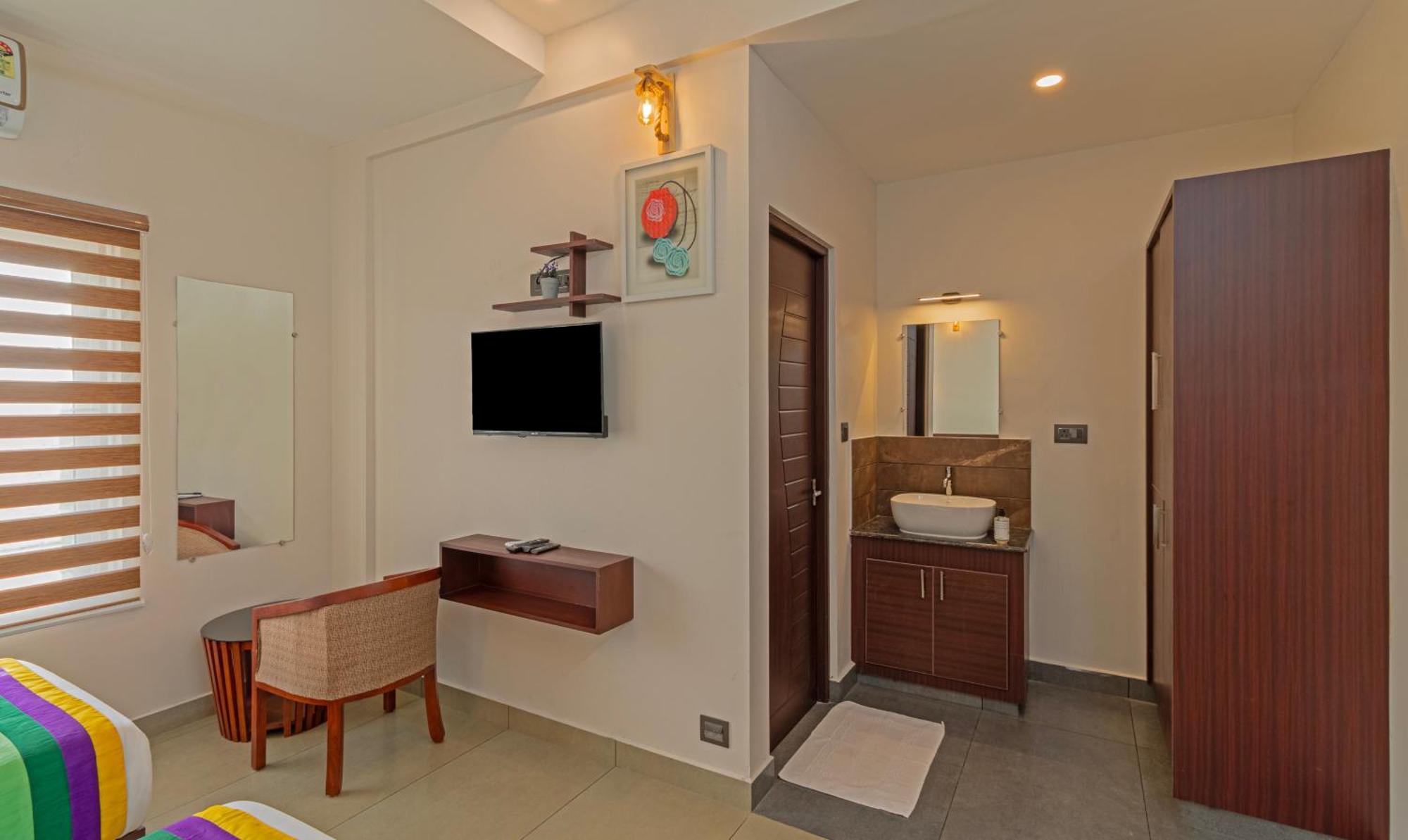 Treebo Amigos Residency Cochin Airport Hotel Kochi Екстериор снимка