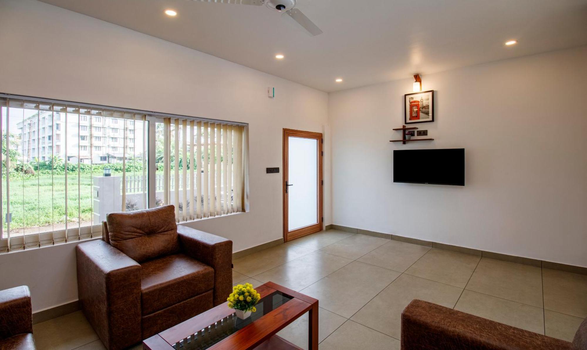 Treebo Amigos Residency Cochin Airport Hotel Kochi Екстериор снимка