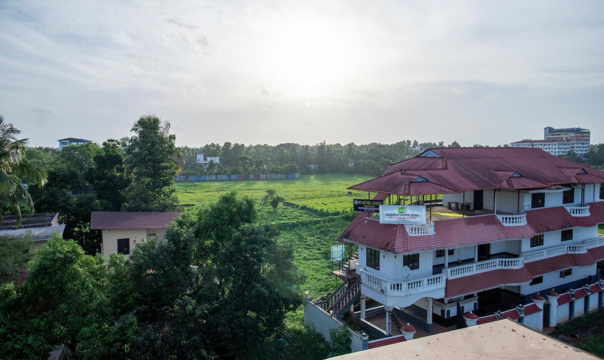 Treebo Amigos Residency Cochin Airport Hotel Kochi Екстериор снимка